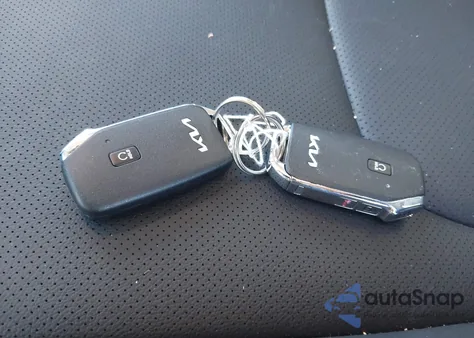 2025 Kia Sportage Hybrid Ex from USA, damaged, VIN KNDPVCDG6S7264360